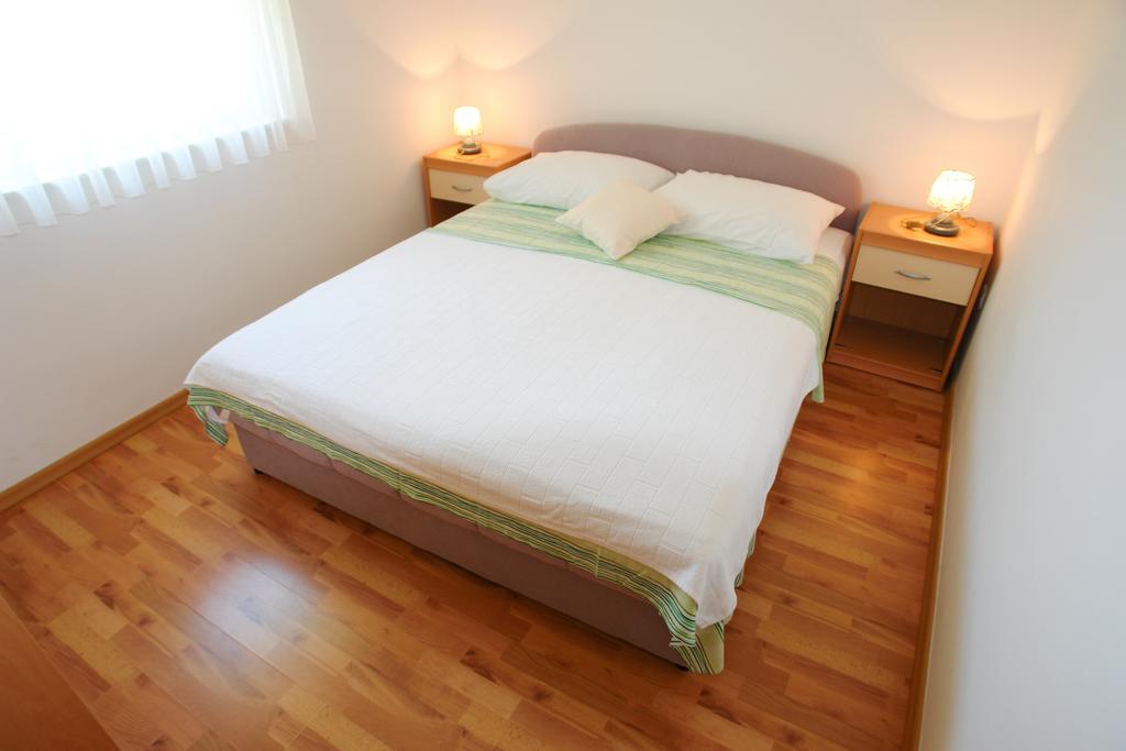 Apartments Spirito Rogoznica  Buitenkant foto