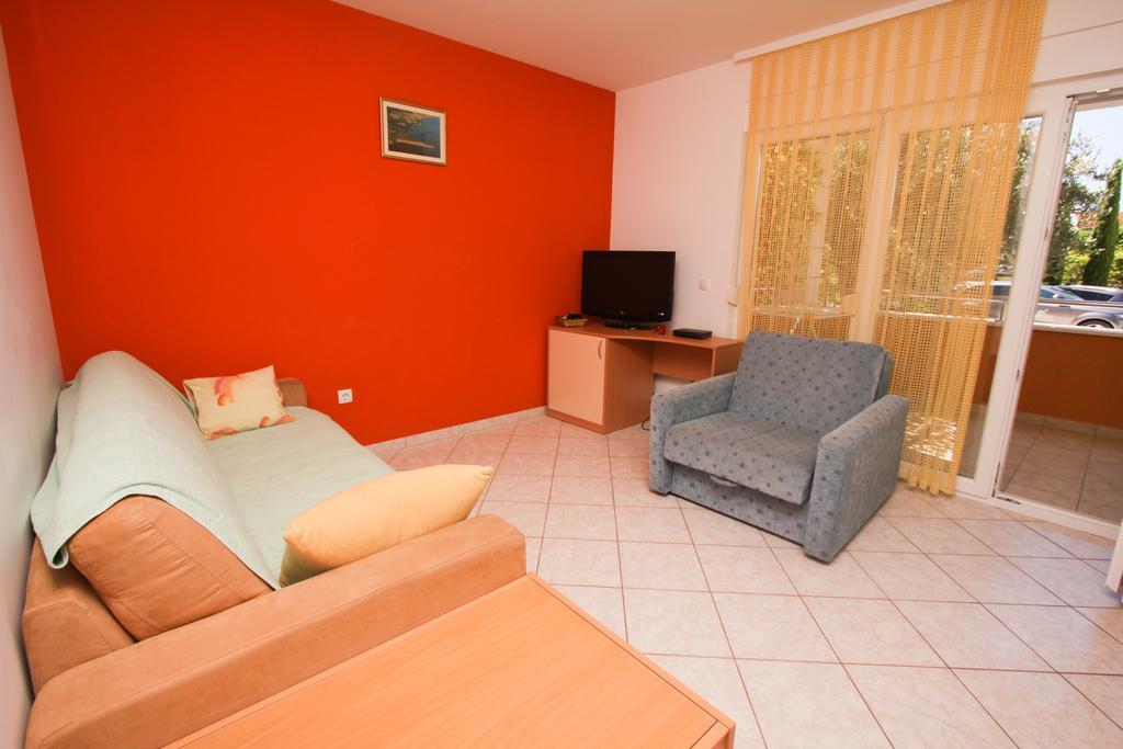 Apartments Spirito Rogoznica  Buitenkant foto